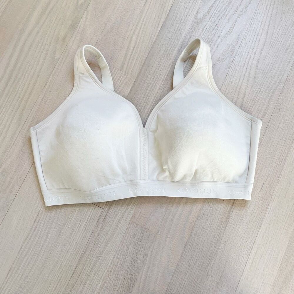 BUY 1 GET 1 FREE Cacique lightly lined no wire 42DDD